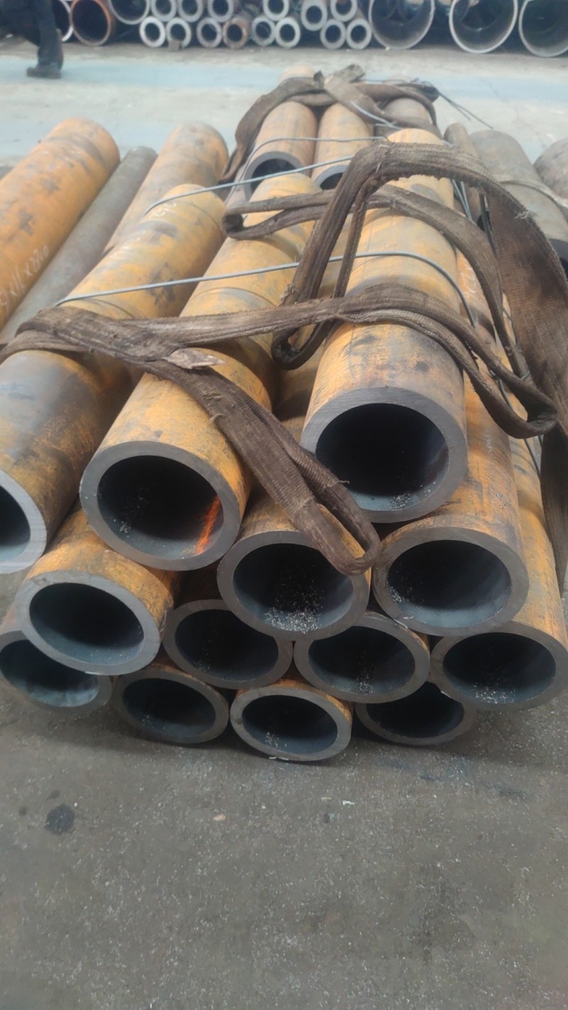 布拖布拖布拖15CrMoG无缝钢管切割