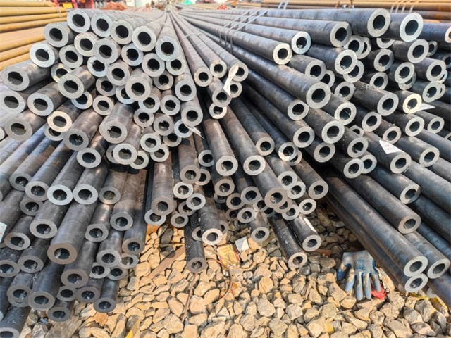 布拖42CrMo小口径无缝钢管